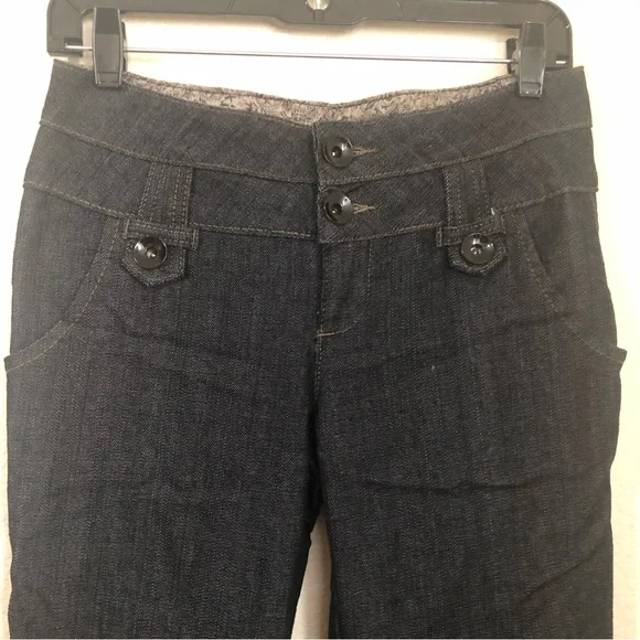 BOOM BOOM Jeans Womens Juniors 7 Low Rise Jeans Dark Wash Buttons NWOT - Picture 3 of 14